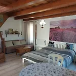 Negy Evszak Apartmanhaz *