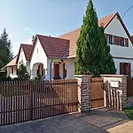 דירה Negy Evszak Apartmanhaz