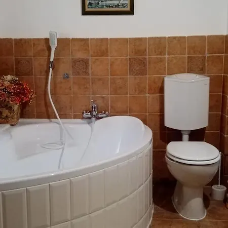 Negy Evszak Apartmanhaz Διαμέρισμα *