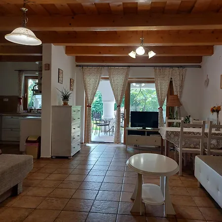 Negy Evszak Apartmanhaz Apartament Zalakaros