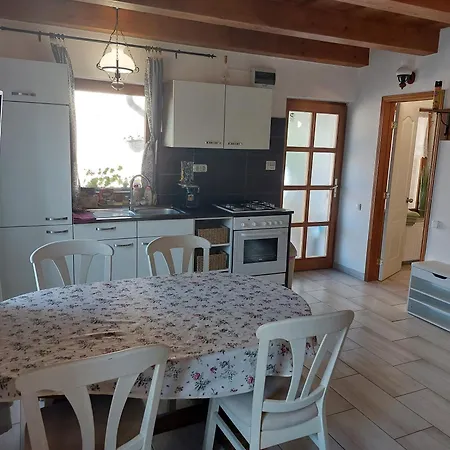 Negy Evszak Apartmanhaz