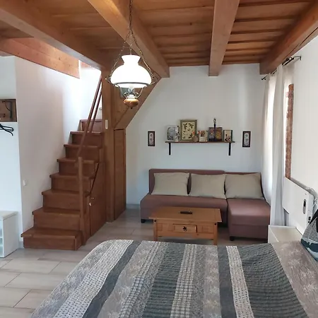 Negy Evszak Apartmanhaz *