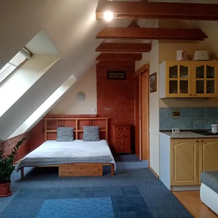 Apartament Negy Evszak Apartmanhaz *