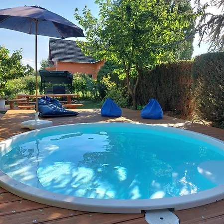 Negy Evszak Apartmanhaz