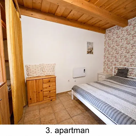 Negy Evszak Apartmanhaz Apartament Zalakaros