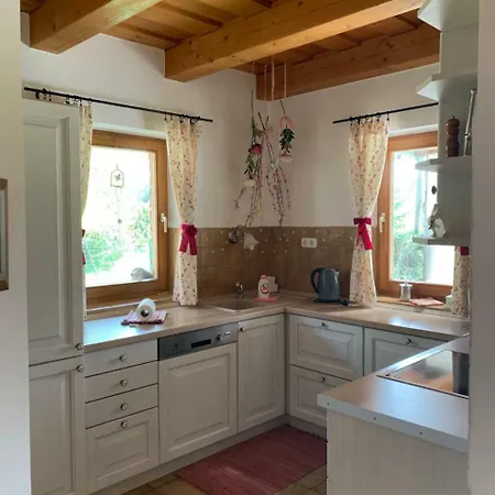 Negy Evszak Apartmanhaz *