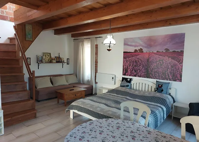 Negy Evszak Apartmanhaz *