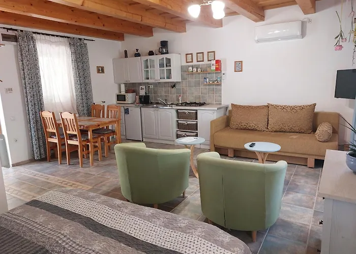 דירה Negy Evszak Apartmanhaz