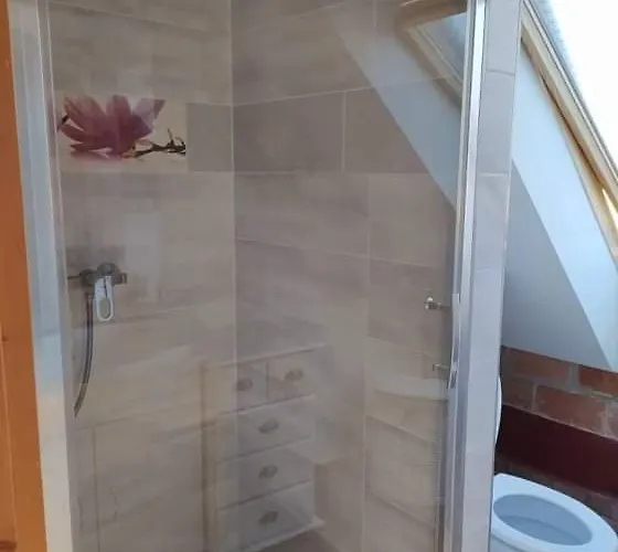 Negy Evszak Apartmanhaz *